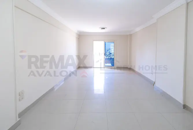 98831151 - Property Image 2
