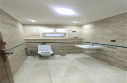 Office Space - Studio - 3 Bathrooms for rent in Abbas Al Akkad St. - 1st Zone - Nasr City - Cairo