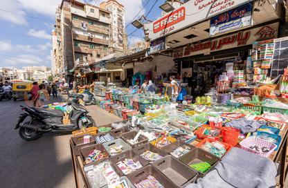محل تجاري - استوديو - 1 للبيع في داخل موقف محرم بك الجديد - المنشية الجديدة - حي وسط - الاسكندرية