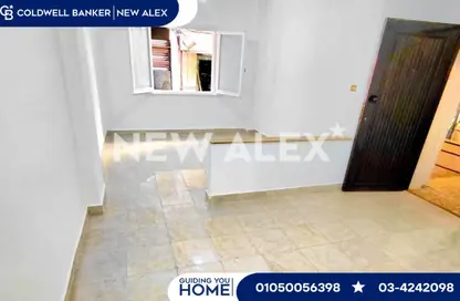 شقة - 2 غرف نوم - 1 حمام للبيع في شارع طلعت - سان ستيفانو - حي شرق - الاسكندرية