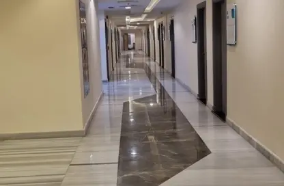 عيادة - غرفة نوم للبيع في مجمع أوزون الطبي - النرجس - مدينة القاهرة الجديدة - القاهرة