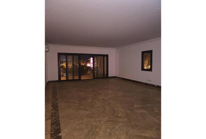 70087497 - صورة العقار 2