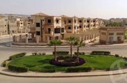 Villa - 4 Bedrooms - 3 Bathrooms for sale in Royal City - Sheikh Zayed Compounds - Sheikh Zayed City - Giza