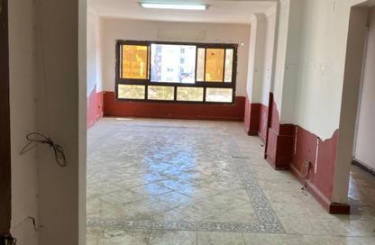 Apartment - 2 Bedrooms - 1 Bathroom for sale in Al Haram  St. - Giza District - Ganoub El Giza - Giza