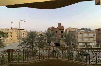Apartment - 4 Bedrooms - 3 Bathrooms for sale in Al Nabatat St. - West Somid - 6 October City - Giza