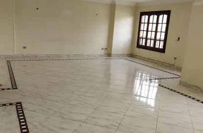 شقة - 3 غرف نوم - 2 حمامات للايجار في شارع النزهه - ارض الجولف - مصر الجديدة - القاهرة شقة - 3 غرف نوم - 2 حمامات للايجار في شارع النزهه - ارض الجولف - مصر الجديدة - القاهرة