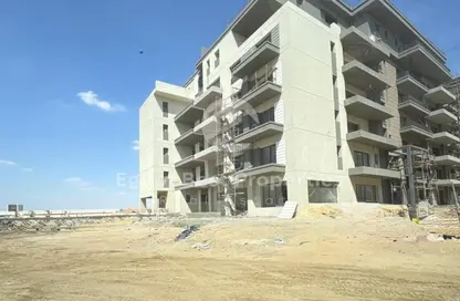 Apartment - 4 Bedrooms - 4 Bathrooms for sale in Swan Lake Residence - 5th Settlement Compounds - The 5th Settlement - New Cairo City - Cairo