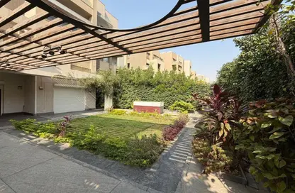 شقة - 3 غرف نوم - 3 حمامات للبيع في كمبوند فيلدج جاردن القطامية - كمبوندات التجمع الخامس - التجمع الخامس - مدينة القاهرة الجديدة - القاهرة