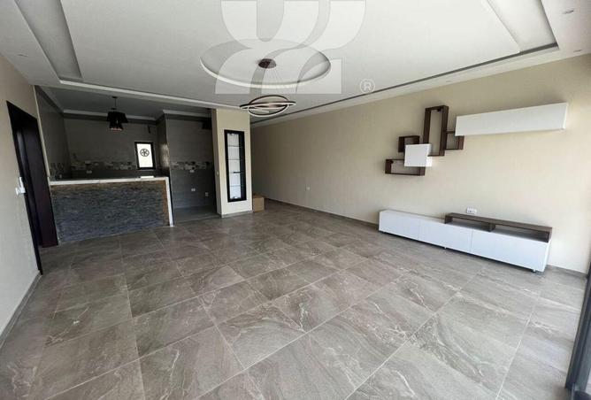 100643942 - Property Image 2