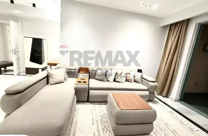 شقة - 2 غرف نوم - 2 حمامات للايجار في شارع الكازينو - سان ستيفانو - حي شرق - الاسكندرية