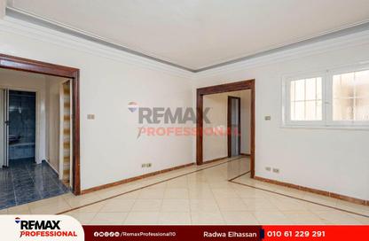 Apartment - 2 Bedrooms - 2 Bathrooms for sale in Aziz Kaheel St. - Tharwat - Hay Sharq - Alexandria