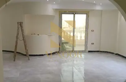 Apartment - 2 Bedrooms - 1 Bathroom for rent in Lazurde - 8th District - Sheikh Zayed City - Giza