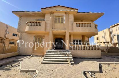 Villa - 6 Bedrooms - 7+ Bathrooms for sale in 3rd District - New Heliopolis - Cairo