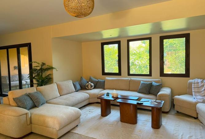 99117806 - Property Image 3