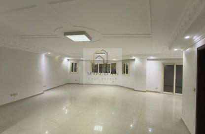 Apartment - 4 Bedrooms - 2 Bathrooms for rent in 10th Sector - Zahraa El Maadi - Hay El Maadi - Cairo