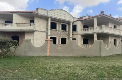 فيلا - 6 غرف نوم - 6 حمامات للبيع في المجاورة الثالثة - الحي الثالث شرق - مدينة الشروق - القاهرة