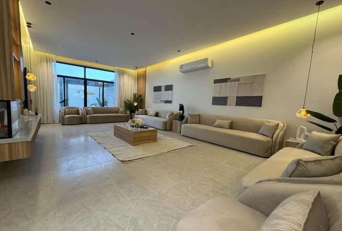 72447880 - Property Image 2