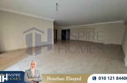 شقة - 3 غرف نوم - 2 حمامات للايجار في جراند فيو - سموحة - حي شرق - الاسكندرية