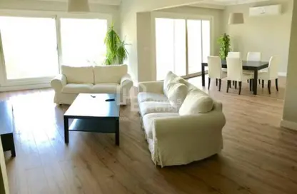 Apartment - 2 Bedrooms - 3 Bathrooms for rent in Shagaret Al Dor St. - Zamalek - Cairo