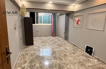 Apartment - 2 - 1 for sale in Smouha Square - Smouha - Hay Sharq - Alexandria