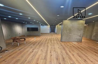 Shop - Studio - 2 Bathrooms for rent in Al Hegaz St. - Roxy - Heliopolis - Masr El Gedida - Cairo