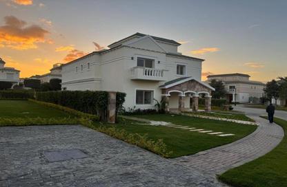Villa - 4 Bedrooms - 4 Bathrooms for rent in Landmark Village - Ext North Inves Area - New Cairo City - Cairo