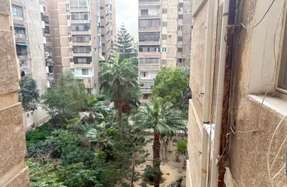 Apartment - 2 Bedrooms - 1 Bathroom for sale in Smouha - Hay Sharq - Alexandria