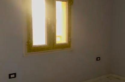 Apartment - 3 Bedrooms - 2 Bathrooms for rent in Abou El Houl - New Cairo City - Cairo