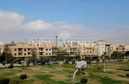 Apartment - 3 Bedrooms - 2 Bathrooms for sale in Area B - Ganoob El Acadimia - New Cairo City - Cairo