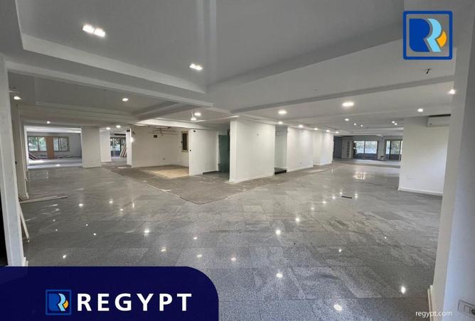 56004231 - Property Main Image