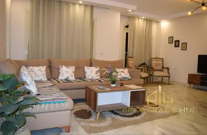 Apartment - 3 Bedrooms - 2 Bathrooms for rent in Stone Residence - 5th Settlement Compounds - The 5th Settlement - New Cairo City - Cairo