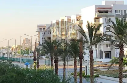 Apartment - 3 Bedrooms - 3 Bathrooms for sale in Hyde Park - New Cairo City - Cairo