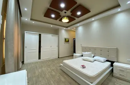 شقة - 3 غرف نوم - 3 حمامات للايجار في غرب الجولف - كمبوندات القطامية - القطامية - مدينة القاهرة الجديدة - القاهرة