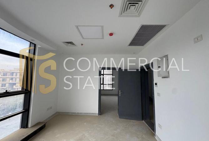 98829863 - Property Image 3
