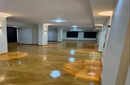 طابق كامل - استوديو - 4 حمامات للايجار في شارع الثوره - الكوربة - مصر الجديدة - القاهرة