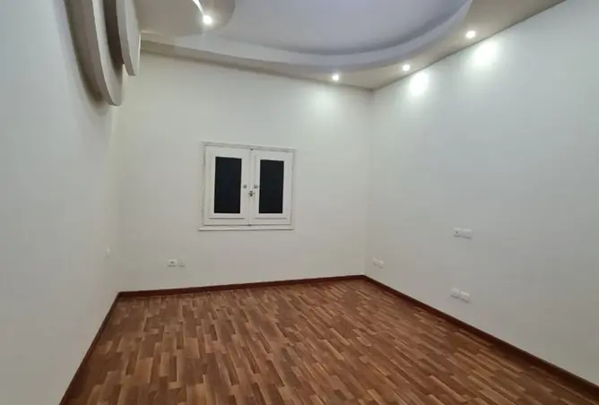 111601993 - Property Image 2