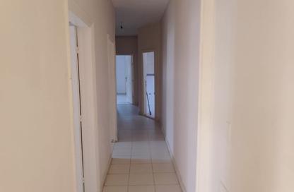 Co-Working Space - Studio - 3 Bathrooms for rent in El Yasmeen 5 - El Yasmeen - New Cairo City - Cairo