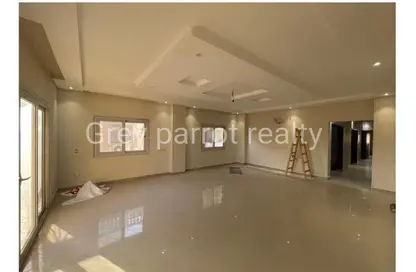 Apartment - 3 Bedrooms - 3 Bathrooms for sale in Doctor Ahmed Okasha St. - El Banafseg 6 - El Banafseg - New Cairo City - Cairo