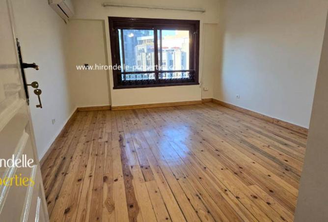 83987458 - Property Image 2