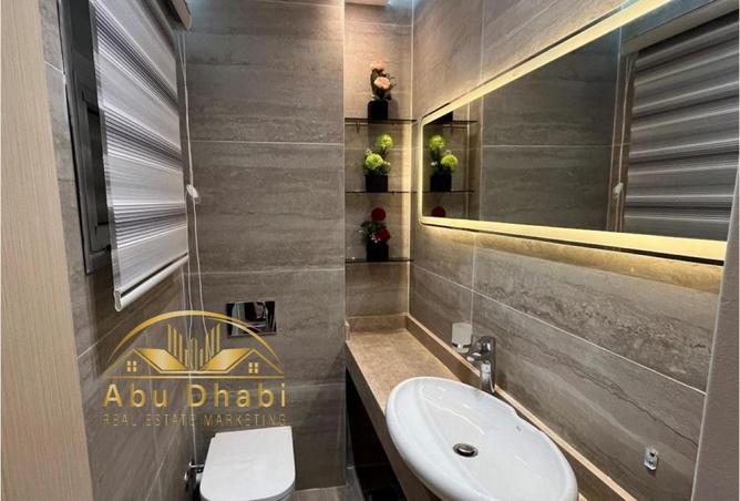 8422322 - Property Image 3