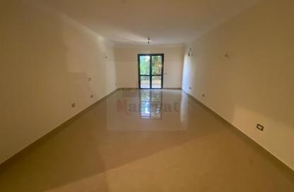 Apartment - 3 Bedrooms - 2 Bathrooms for sale in Zizinia St. - South Investors Area - New Cairo City - Cairo Apartment - 3 Bedrooms - 2 Bathrooms for sale in Zizinia St. - South Investors Area - New Cairo City - Cairo