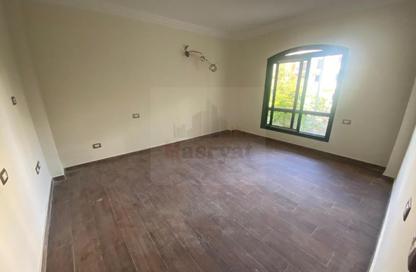 Apartment - 3 Bedrooms - 2 Bathrooms for sale in Zizinia St. - South Investors Area - New Cairo City - Cairo