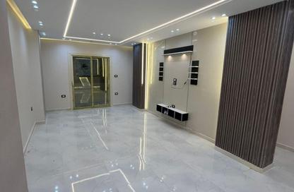 Apartment - 3 Bedrooms - 2 Bathrooms for sale in Gate 4 - Mena - Hadayek El Ahram - Giza