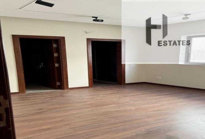 70038339 - Property Image 3