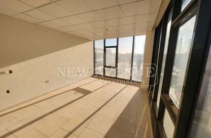 Clinic - Studio - 2 Bathrooms for sale in Akhnaton St. - District 5 - The 5th Settlement - New Cairo City - Cairo