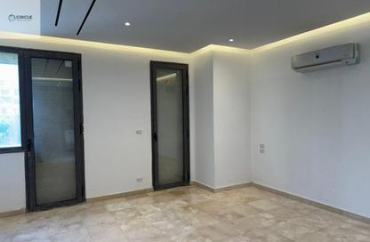Apartment - 3 Bedrooms - 2 Bathrooms for sale in Eastown - 5th Settlement Compounds - The 5th Settlement - New Cairo City - Cairo Apartment - 3 Bedrooms - 2 Bathrooms for sale in Eastown - 5th Settlement Compounds - The 5th Settlement - New Cairo City - Cairo