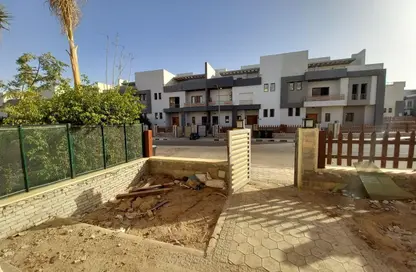 Townhouse - 4 Bedrooms - 4 Bathrooms for rent in Wesal City - El Shorouk Compounds - Shorouk City - Cairo