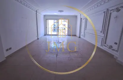 Apartment - 3 Bedrooms - 2 Bathrooms for sale in Mohamed Fawzy Moaz St. - Smouha - Hay Sharq - Alexandria