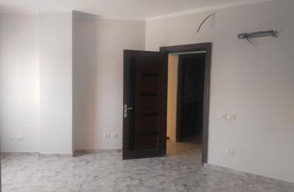 Apartment - 3 - 2 for sale in Street70 - District 2 - The 5th Settlement - New Cairo City - Cairo