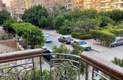شقة - 3 غرف نوم - 2 حمامات للبيع في متفرع من شارع الكفراوي - الحي الثاني - مدينة 6 أكتوبر - الجيزة